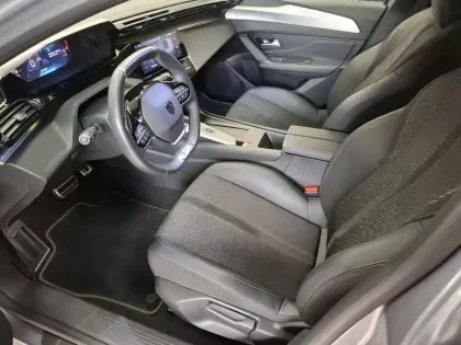 Photo 10 Peugeot 308  SW BlueHDi 130ch S&S EAT8