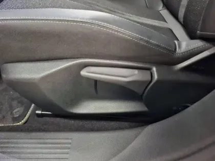 Photo 29 Peugeot 308  SW BlueHDi 130ch S&S EAT8