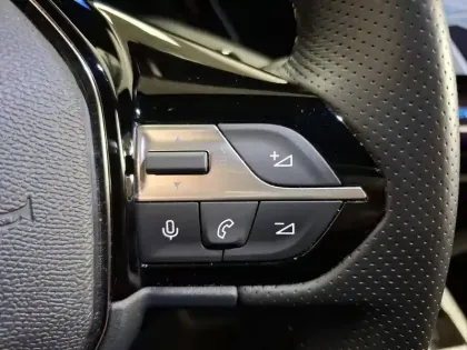 Photo 21 Peugeot 308  SW BlueHDi 130ch S&S EAT8