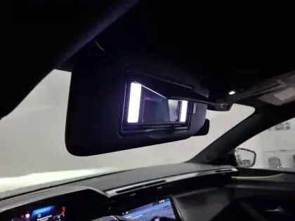 Photo 28 Peugeot 308  SW BlueHDi 130ch S&S EAT8