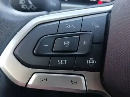 Photo 63 Volkswagen T-roc  1.0 TSI 110 Start/Stop BVM6