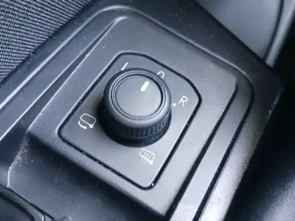 Photo 28 Volkswagen T-roc  1.0 TSI 110 Start/Stop BVM6