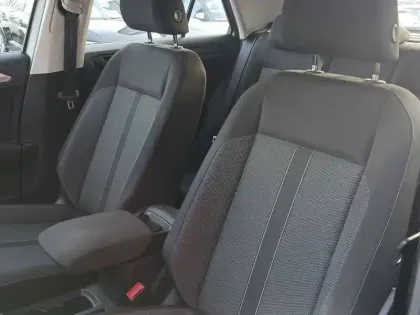 Photo 54 Volkswagen T-roc  1.0 TSI 110 Start/Stop BVM6