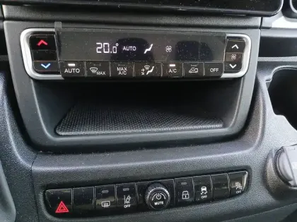 Photo 20 Peugeot Boxer  TOLE 3.0 T L2H2 BLUEHDI 120 S&S BVM6