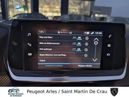 Photo 17 Peugeot 208  PureTech 75 S&S BVM5