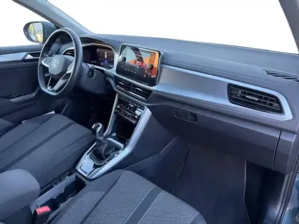 Photo 8 Volkswagen T-roc  1.0 TSI 116 Start/Stop BVM6