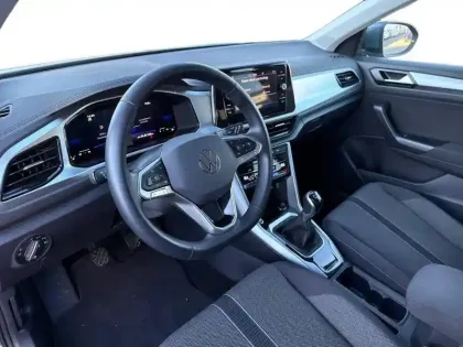 Photo 14 Volkswagen T-roc  1.0 TSI 116 Start/Stop BVM6