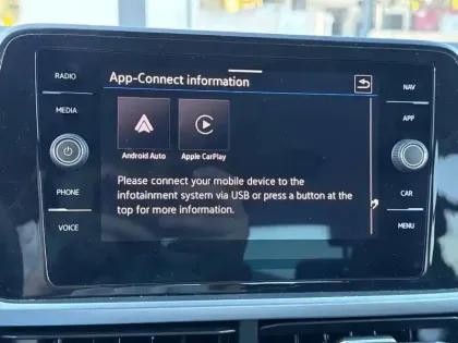 Photo 19 Volkswagen T-roc  1.0 TSI 116 Start/Stop BVM6