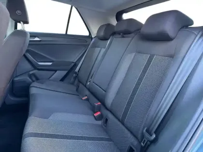 Photo 13 Volkswagen T-roc  1.0 TSI 116 Start/Stop BVM6