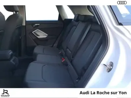 Photo 38 Audi Q3  35 TFSI 150 ch