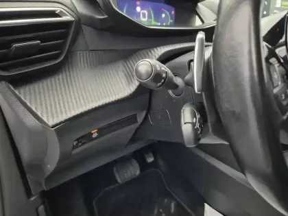 Photo 22 Peugeot 2008  BlueHDi 130 S&S EAT8