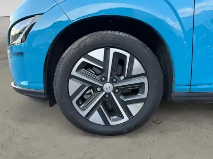 Photo 8 Hyundai Kona  Electrique 39 kWh - 136 ch