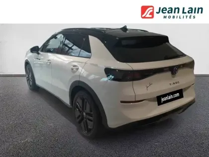 Photo 6 Volkswagen T-roc  1.5 eTSI EVO2 Hybrid 150 ch DSG7