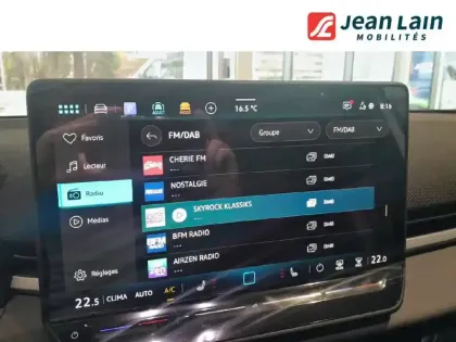 Photo 14 Volkswagen T-roc  1.5 eTSI EVO2 Hybrid 150 ch DSG7