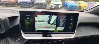 Photo 10 Peugeot 2008  PureTech 130 S&S EAT8