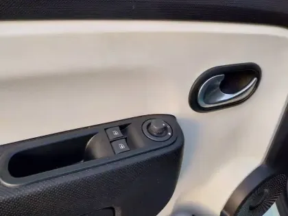 Photo 10 Renault Twingo  III SCe 65