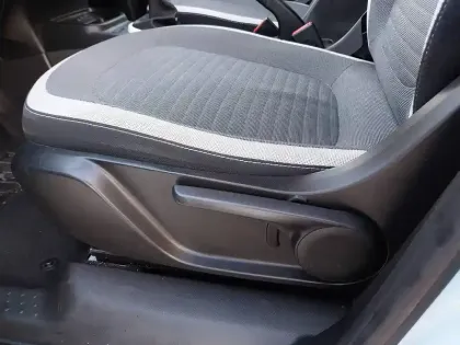 Photo 19 Renault Twingo  III SCe 65