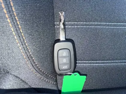 Photo 25 Dacia Sandero  ECO-G 100 GSR2