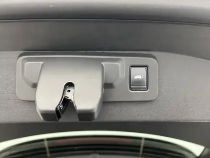 Photo 29 Renault Austral  E-Tech hybrid 200