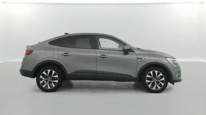 Photo 14 Renault Arkana  E-Tech hybride 145 - 22