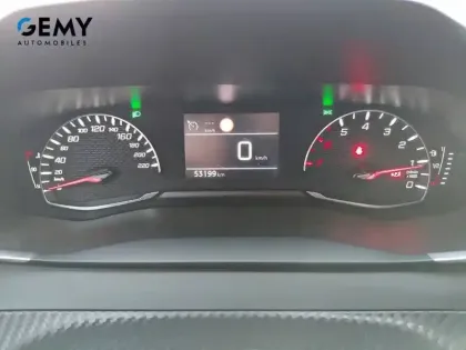 Photo 13 Peugeot 2008  PureTech 100 S&S BVM6