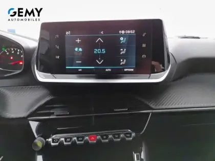 Photo 11 Peugeot 2008  PureTech 100 S&S BVM6