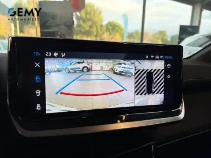 Photo 16 Peugeot 208  Hybrid 100 e-DCS6