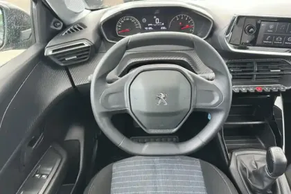 Photo 11 Peugeot 208  PureTech 75 S&S BVM5