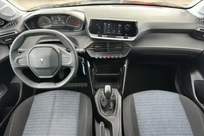 Photo 10 Peugeot 208  PureTech 75 S&S BVM5