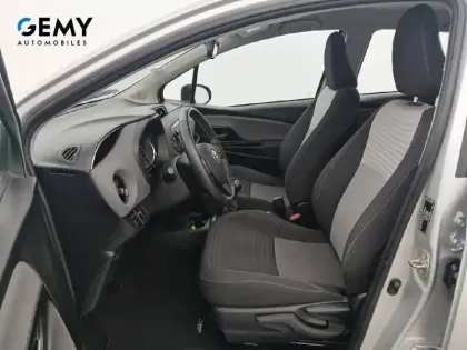 Photo 8 Toyota Yaris  110 VVT-i