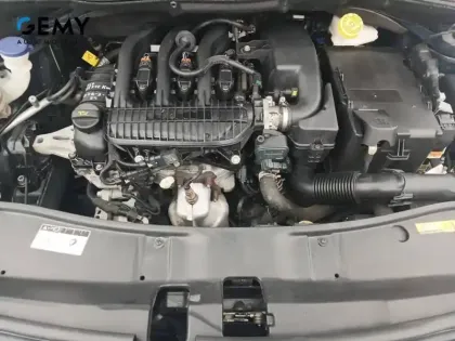 Photo 11 Peugeot 2008  1.2 PureTech 82ch BVM5