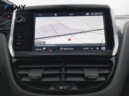 Photo 13 Peugeot 2008  1.2 PureTech 82ch BVM5