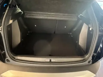 Photo 5 Peugeot 2008  Electrique 50 kWh 136 ch