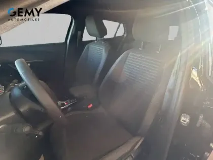 Photo 8 Peugeot 2008  Electrique 50 kWh 136 ch