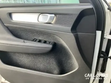 Photo 29 Volvo Xc40  T4 Recharge 129+82 ch DCT7