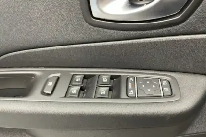 Photo 50 Renault Captur  TCe 130 FAP