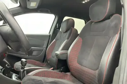 Photo 44 Renault Captur  TCe 130 FAP