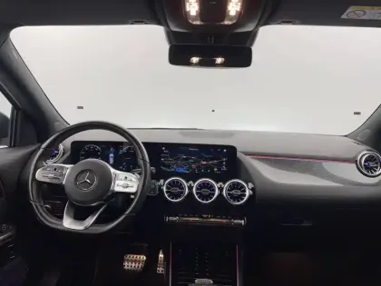 Photo 29 Mercedes GLA  200 d 8G-DCT