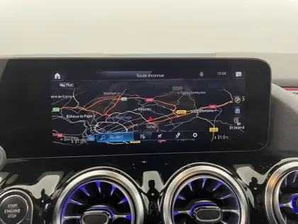 Photo 20 Mercedes GLA  200 d 8G-DCT