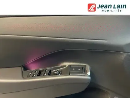 Photo 19 Volkswagen T-roc  1.5 eTSI EVO2 Hybrid 150 ch DSG7