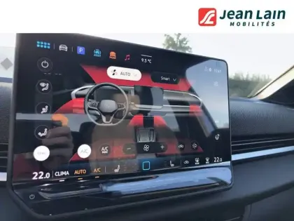 Photo 13 Volkswagen T-roc  1.5 eTSI EVO2 Hybrid 150 ch DSG7