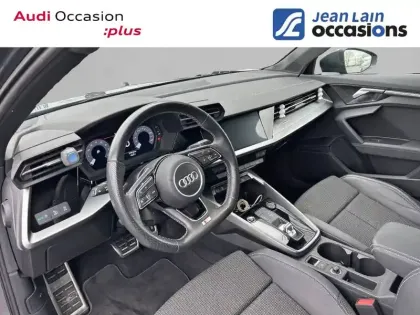 Photo 10 Audi A3  Berline 35 TFSI Mild Hybrid 150 S tronic 7