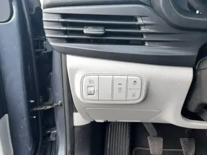 Photo 16 Hyundai I20  1.0 T-GDi 100 Hybrid 48V