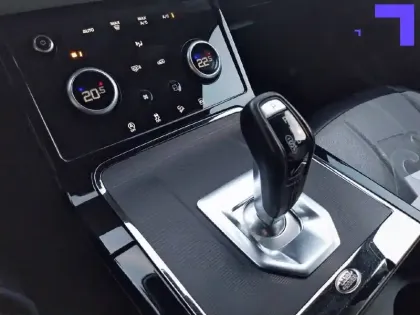 Photo 9 Land rover Range Rover Evoque  Mark I P300e PHEV AWD BVA8