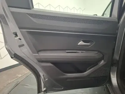 Photo 15 Dacia Bigster  Hybrid 155