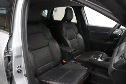 Photo 3 Renault Captur  E-Tech Plug-in 160