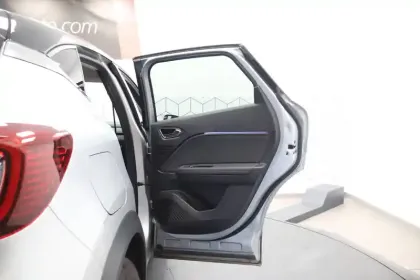 Photo 4 Renault Captur  E-Tech Plug-in 160