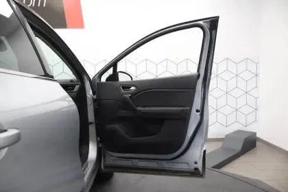 Photo 13 Renault Captur  E-Tech Plug-in 160