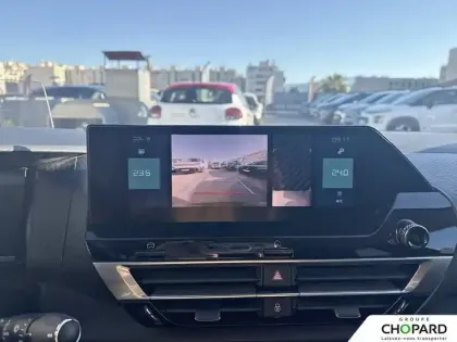 Photo 12 Citroën C4 e- 136 ch Automatique