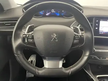 Photo 22 Peugeot 308  PureTech 130ch S&S EAT8